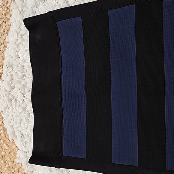 BCBGMaxAzria Skirt - Picture 2 of 13